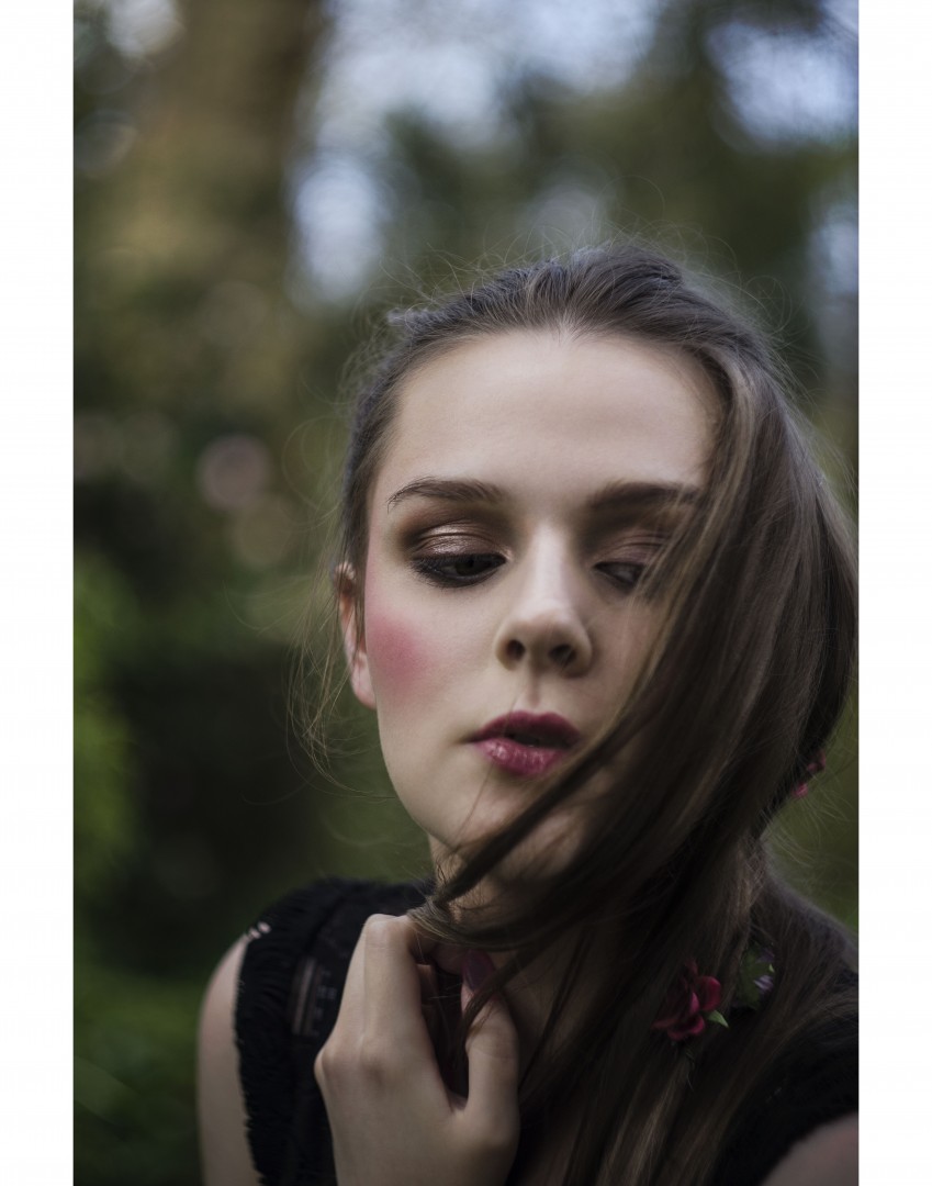 Model: Lucy Mottram<br />
Mua: Jessie Harries<br />
<br />
Secret Garden shoot.